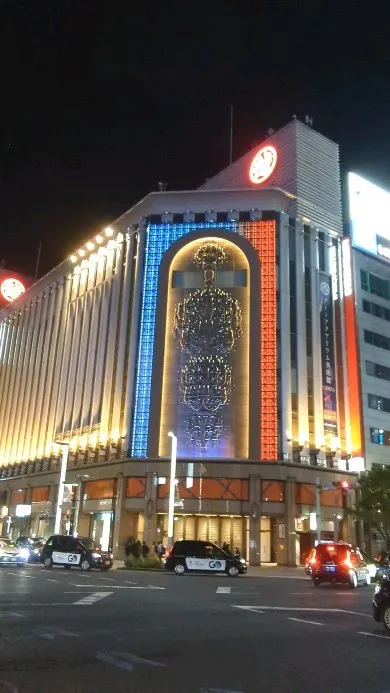 Midnight on a weekday in Ginza...