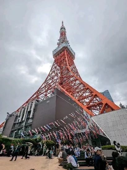 Lots of carp streamers and Tok...